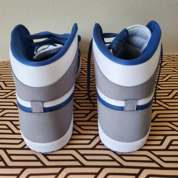 NIKE AIR Jordan 1 Retro High OG AJ1 True Blue Mens White and Blue Size 18 main image 8